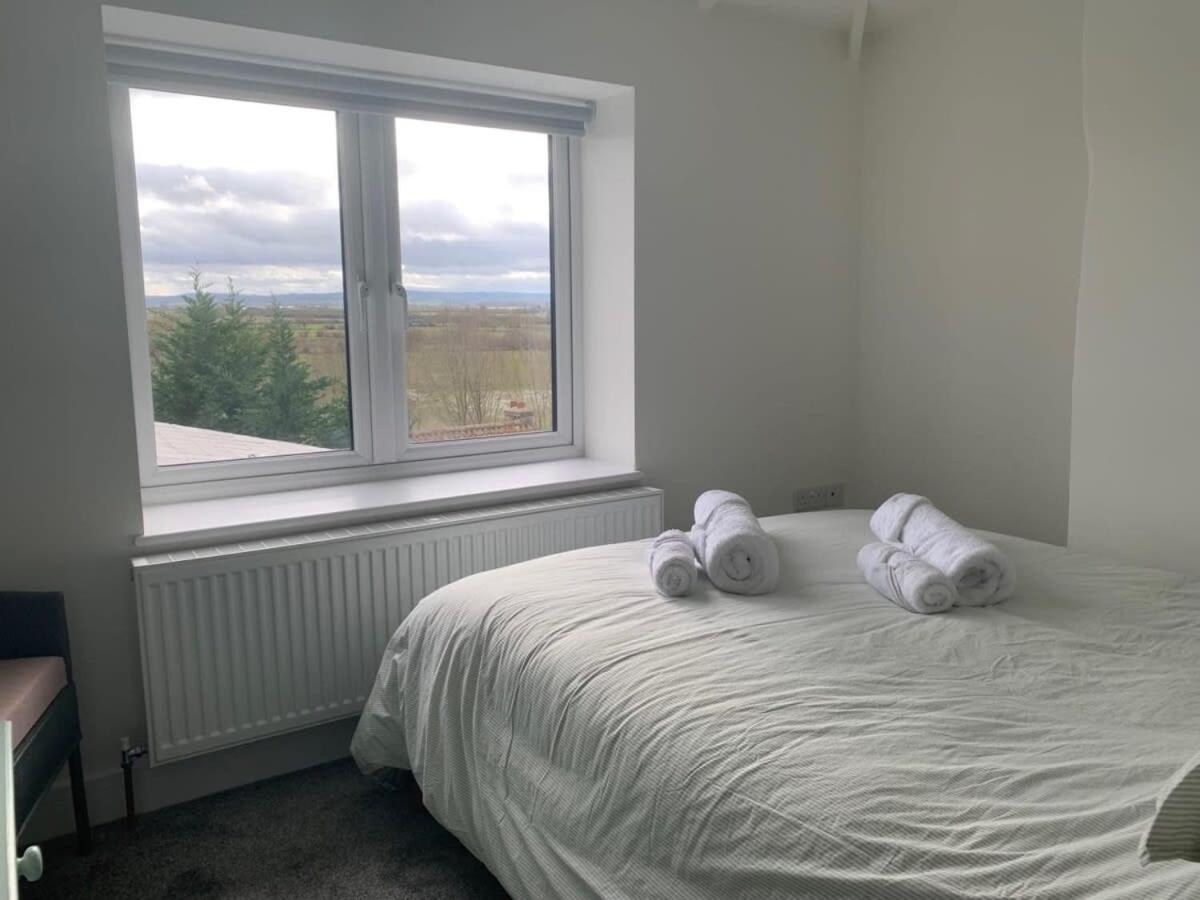 Stunning Hillside House Langport